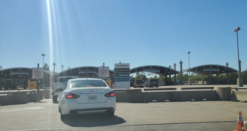 rentas de carros en El Paso